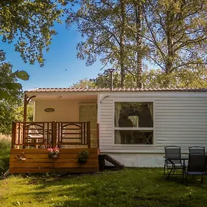 Mini-glamping En Auvergne Chalet Sainte-Christine (Puy-de-Dome)